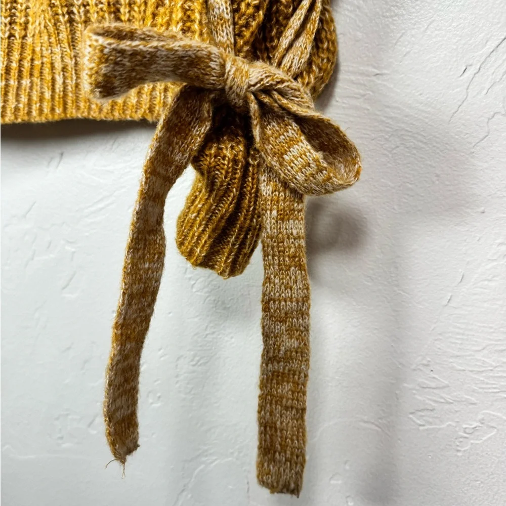 💛Love Tree Mustard Braided Sleeve Sweater Coquette Cozy Warm Size Medium‎ - Picture 4 of 11